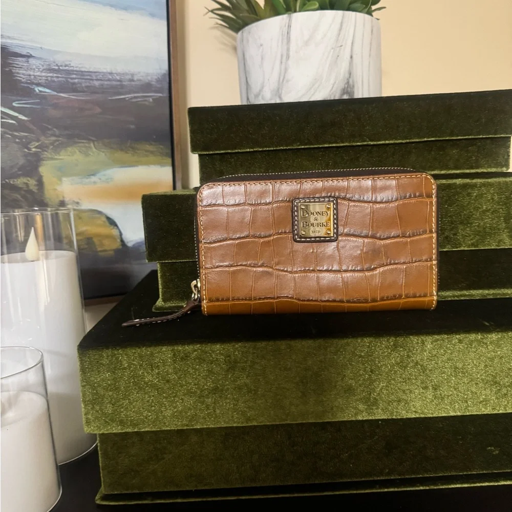 Dooney & Bourke Tan Croc-Embossed Wallet
